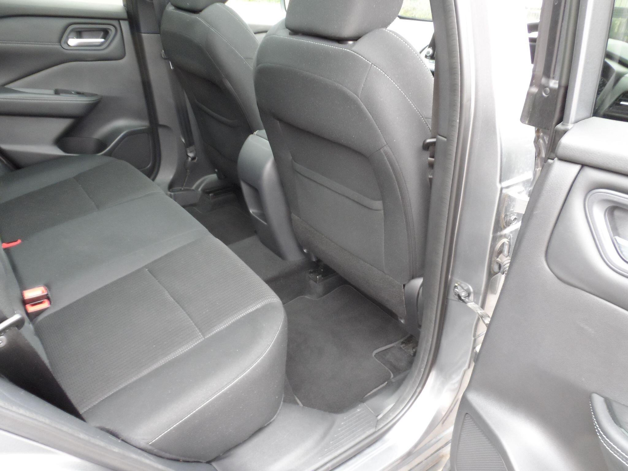 Used 2022 Nissan Qashqai 1.3 DIG-T MHEV Acenta Premium Euro 6 (s/s) 5dr ...